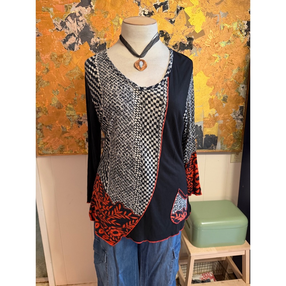 Parsley & Sage Mixed Media Tunic Top Large Black White Orange Geometric Floral